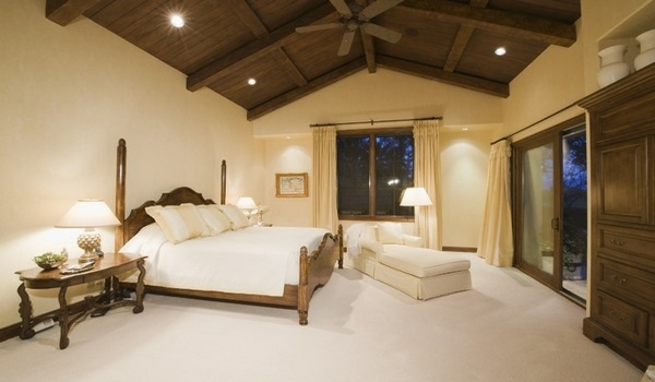 سقف کاذب چوبی اتاق خواب